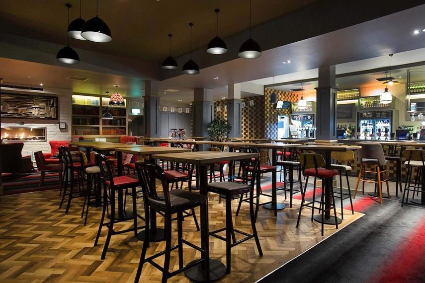 Jolly'S Hotel Wetherspoon Dundee Extérieur photo