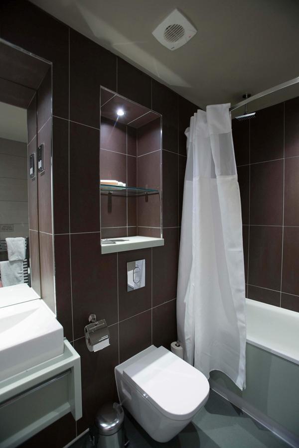 Jolly'S Hotel Wetherspoon Dundee Extérieur photo