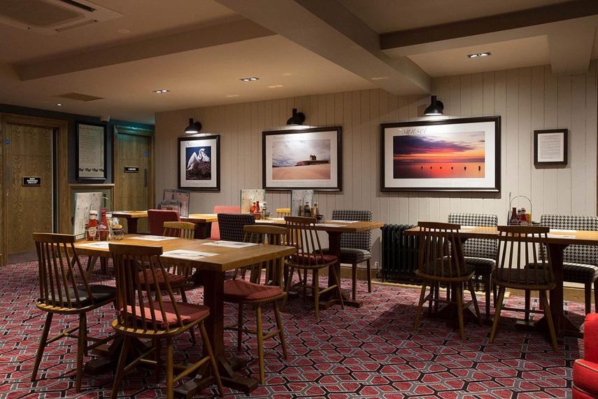 Jolly'S Hotel Wetherspoon Dundee Extérieur photo