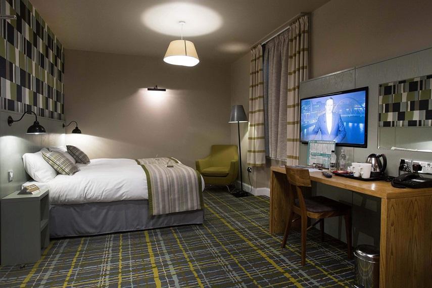 Jolly'S Hotel Wetherspoon Dundee Extérieur photo