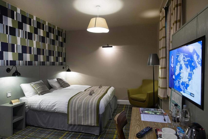 Jolly'S Hotel Wetherspoon Dundee Extérieur photo
